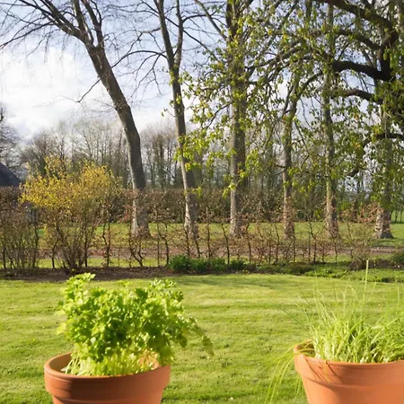 De France - Le Long Fresnay Holiday home *