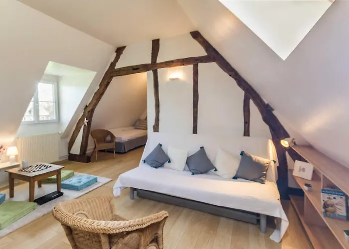 De France - Le Long Fresnay Holiday home *